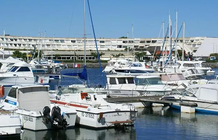 La Palmeraie Village Naturiste Nocleg ze śniadaniem *